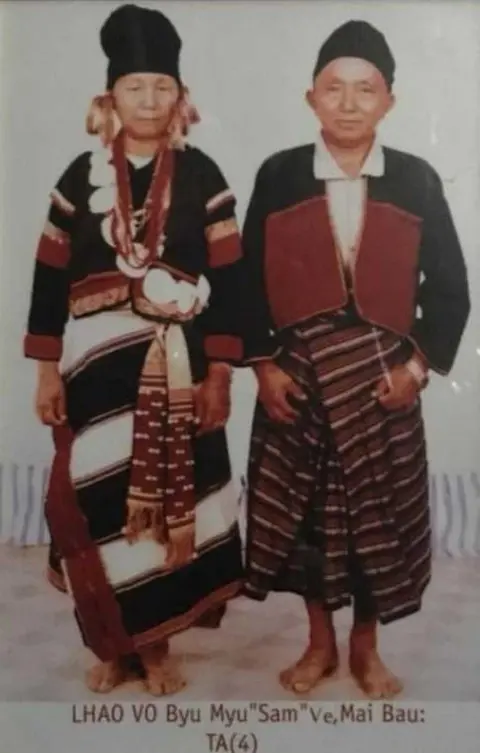 Lhaovo traditional dress 4